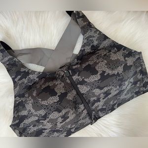 Lululemon Enlite Bra